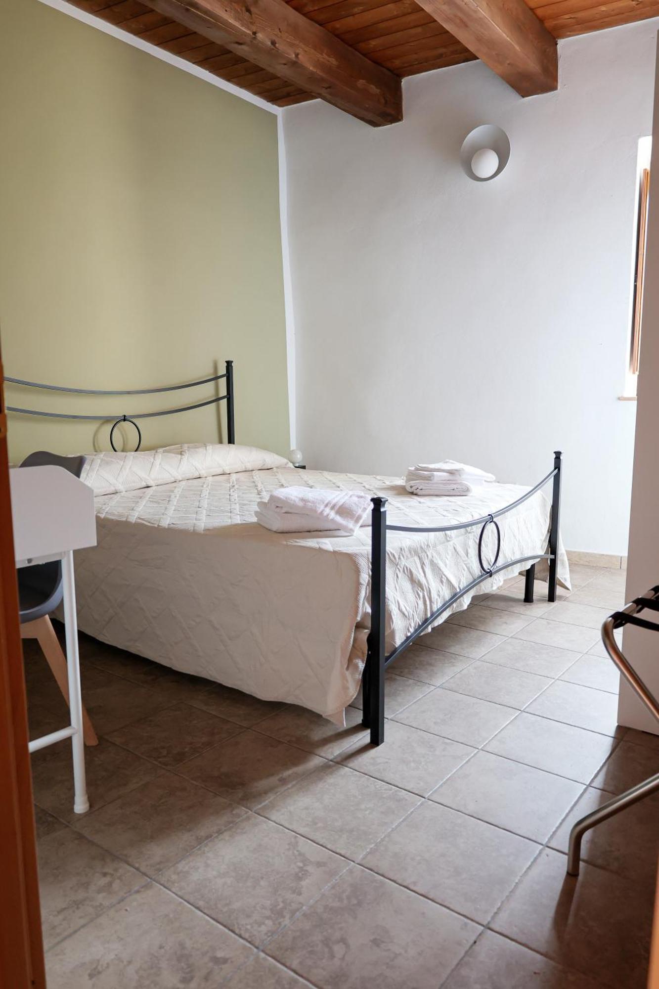 La Portella Quiet Residence Oriolo  Екстер'єр фото
